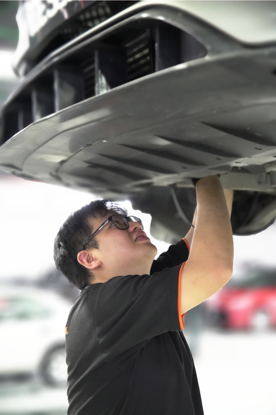 Car underbody service