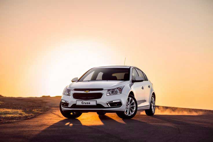 3 Key Advantages of Purchasing a Hatchback Car