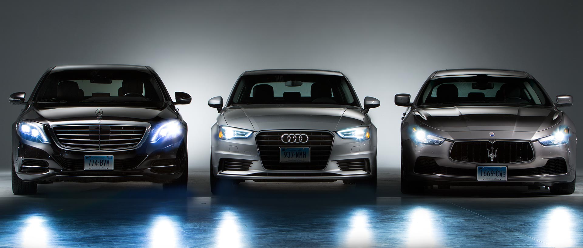 How to change the bulb of your car's headlight?