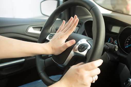 How to soften your car's honk?