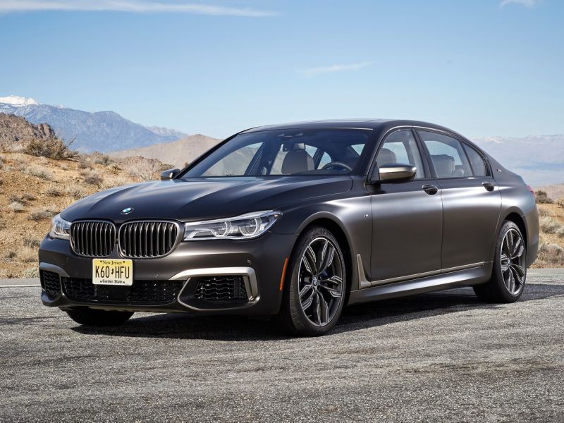 BMW M760Li XDrive: The Special Sporty Limousine