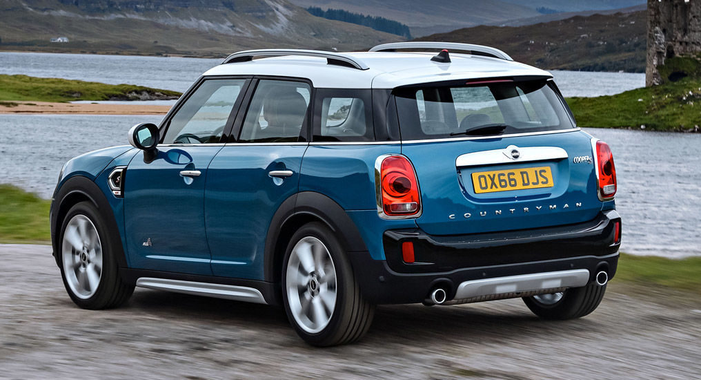 MINI COUNTRYMAN Car Review: Size Matters