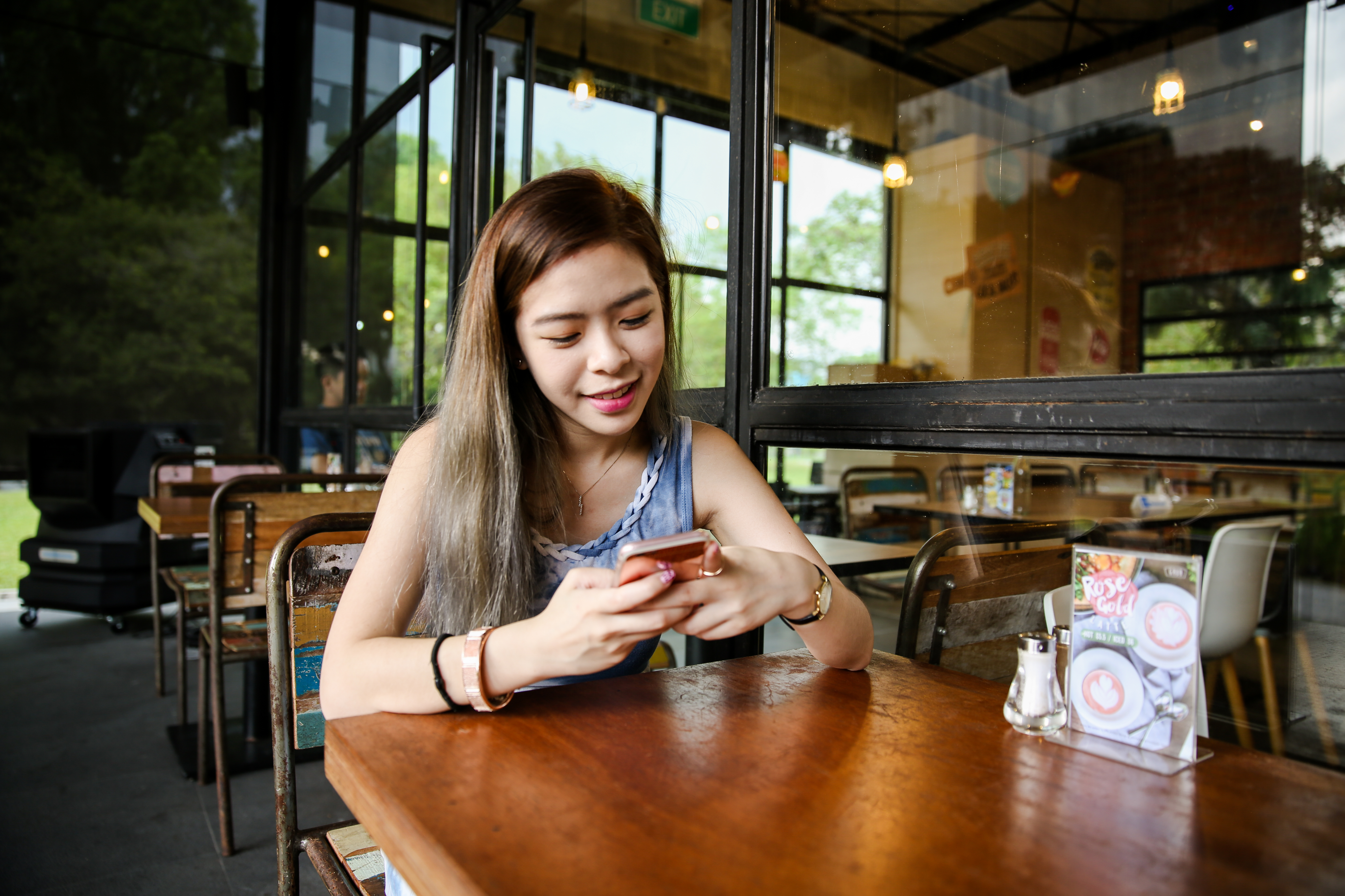 Evelyn: Driving Solo Down the Safe Lane