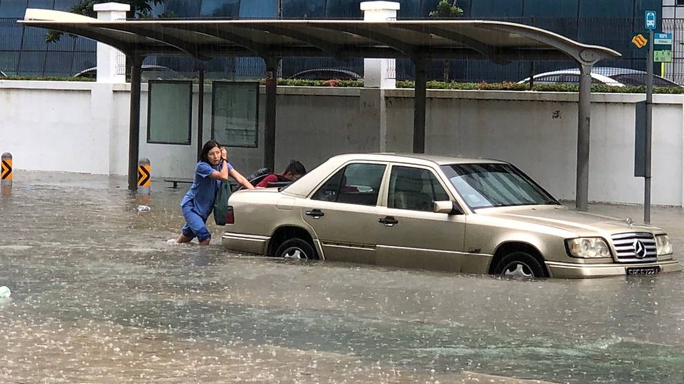 How to Protect Your Car During a Flash Flood